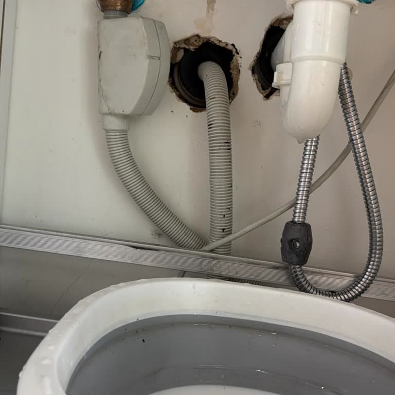 Lavabo Açma Hizmetinde Fazla Ücret Ve Faturasız İşlem Mağduriyeti