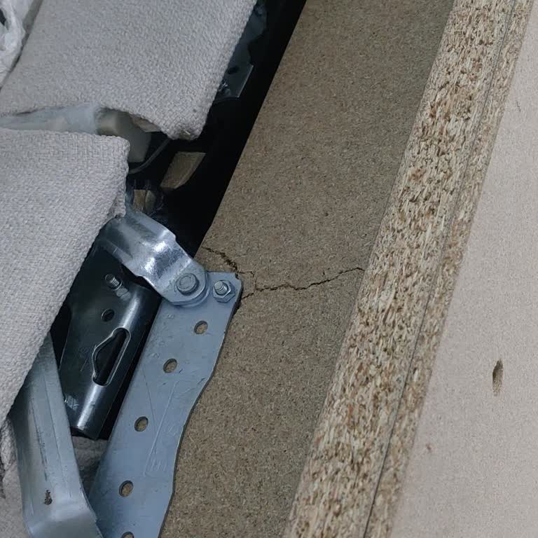 Vivense Kırık Koltuk Teslimatı Sonrası İki Aydır Yeni Ürün Bekliyorum