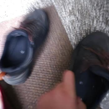 Garanti Kapsamındaki Ayakkabımda Yırtılma Ve Parça Dökülmesi: Değişim Veya İade Talebim Reddedildi