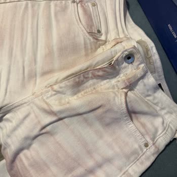 Zara'dan Alınan Ceket Kısa Sürede Kıyafetlerimi Boyadı, İade Talebim Reddedildi