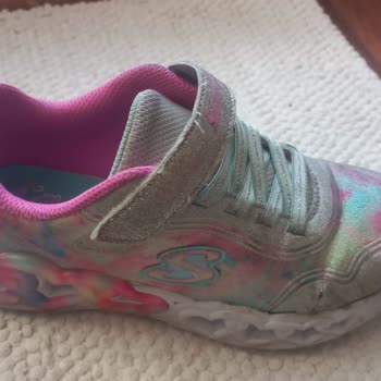 Skechers Okul Ayakkabısı Kısa Sürede Deforme Oldu