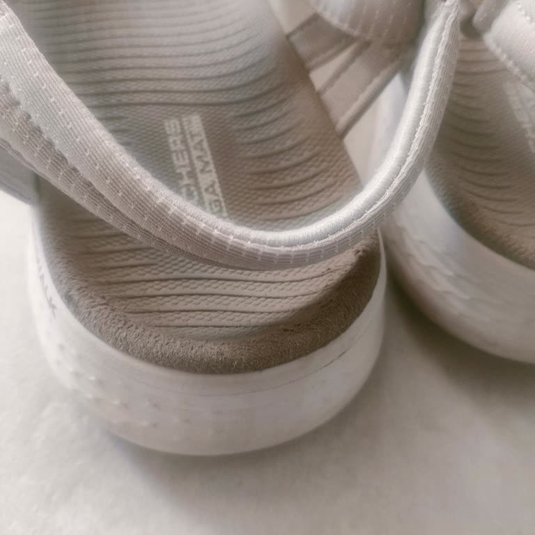 Kısa Sürede Aşınan Sandalet Ve Yetersiz Müşteri Desteği