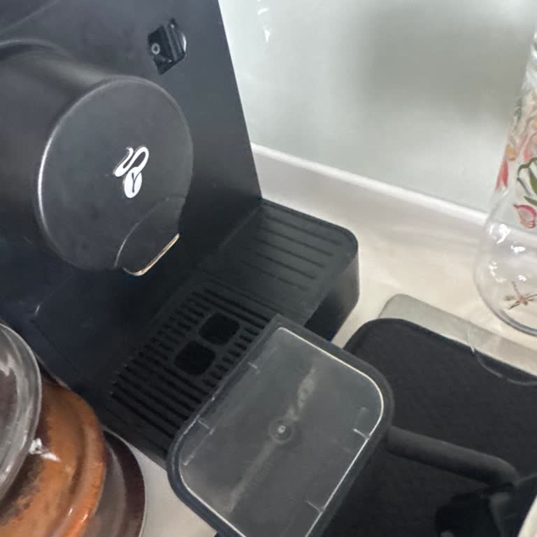 Kahve Makinesinin Süt Isıtma Ve Köpürtme Sorunu İlk Günden Beri Devam Ediyor