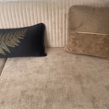 Mondi Koltuk Takımında Renk Değişimi Ve Döşeme Çökmesi Mağduriyeti