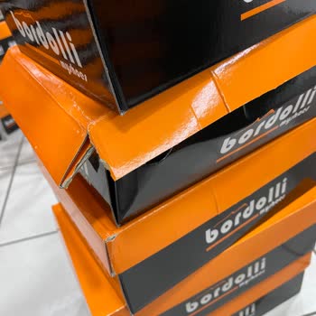 UPS Teslimatlarında Sürekli Ezilmiş Ve Hasarlı Koliler Mağduriyet Yaşatıyor