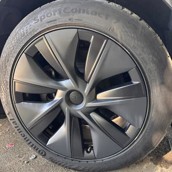 Tesla Model Y Orijinal Continental Lastiklerde Güvenlik Ve Tutunma Sorunu