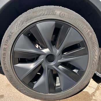 Tesla Model Y Orijinal Continental Lastiklerde Güvenlik Ve Tutunma Sorunu