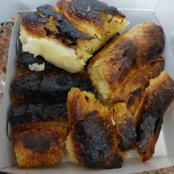 Çet Adana Börekçisi Hem Ürün Kalitesinden Hem De Siparişimdeki Eksiklikten Dolayı Mağdur Oldum