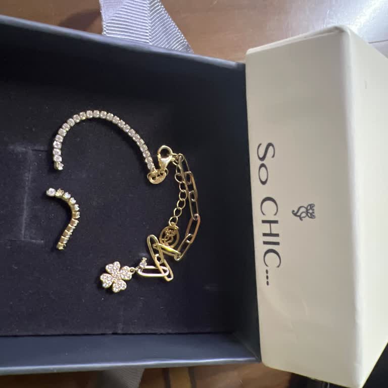 Aynı Yerden Üç Kez Kopan Bileklik Ve Çözümsüz İade Süreci