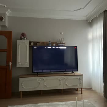 LG QNED80T Televizyonda İlk Günden Ekran Işık Sızması Ve Servis Mağduriyeti