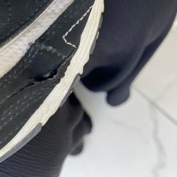 Skechers Ayakkabıda Erken Açılma Ve Garanti Kapsamında Red