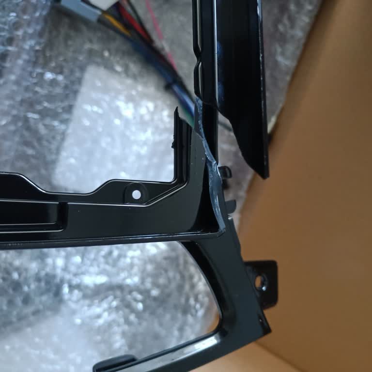 Kırık Parça Gönderimi Ve Çözüm Sunulmayan Müşteri Hizmetleri Deneyimi