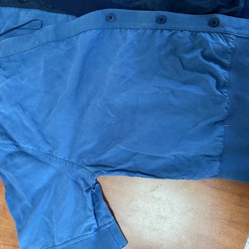 İpekyol'dan Alınan Hırkada İlk Yıkamada Renk Solması Ve Leke Sorunu Yaşadım