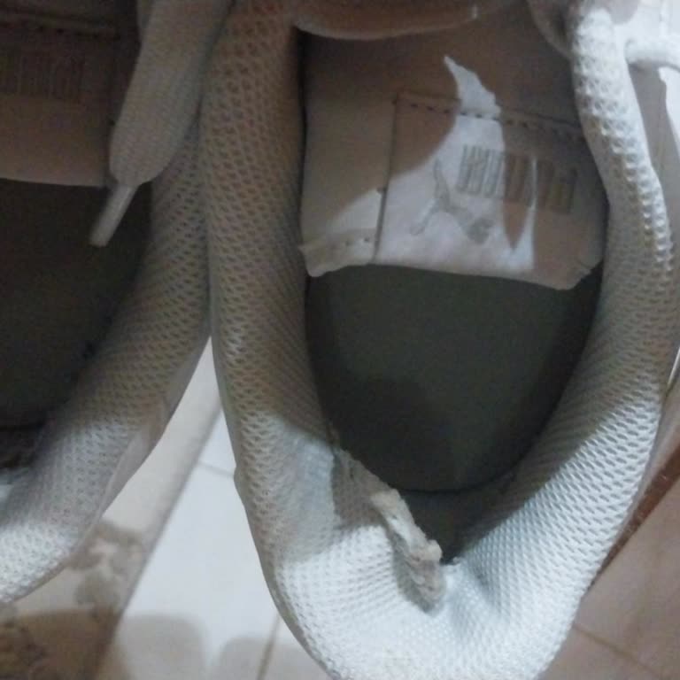 Kısa Sürede Yırtılan Ayakkabı Ve FLO'nun İlgisizliği Nedeniyle Mağduriyet