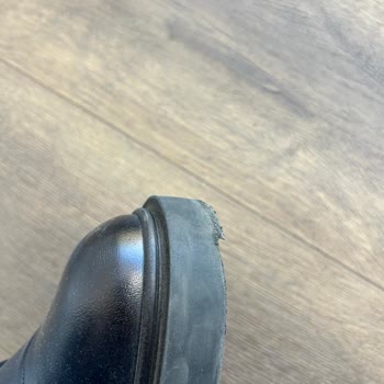 W Collection Ayakkabıda Erime Ve Soyulma Sorunu, Garanti Kapsamında Mağduriyet