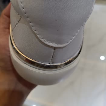 Hotiç’ten İki Kez Defolu Ayakkabı Ve Mağduriyet