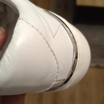 Hotiç’ten İki Kez Defolu Ayakkabı Ve Mağduriyet