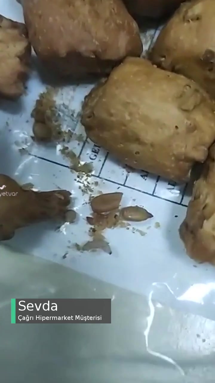 Çağrı Hipermarket Ürün İçinden Kurt Çıktı Hem De Canlı videonun kapak resmi