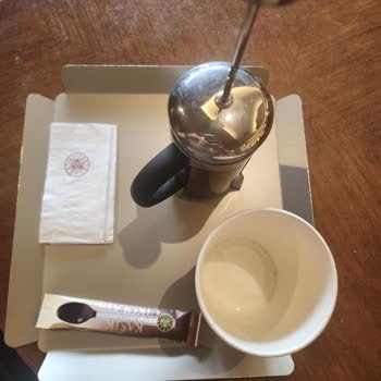 Kahve Dünyası'nda Soğuk Kahve Ve İlgisiz Çözüm Merkezi Deneyimi