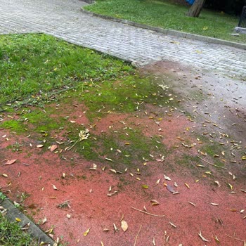 Çocuklar İçin Güvensiz Park: Zeminden Salıncağa Acil Çözüm Bekliyoruz