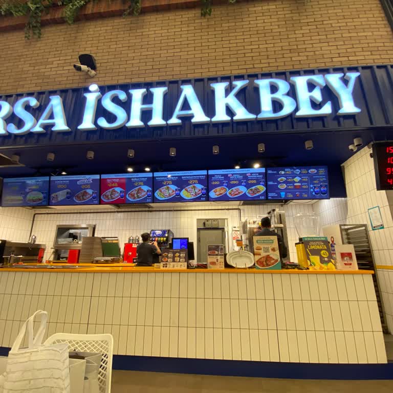 Hayatımın En Kötü Yemek Deneyimi Personel İlgisizliği Ve Soğuk Yemekler