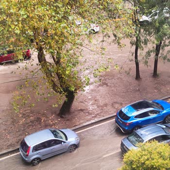 Her Yağmurda Göztepe İnönü Caddesi'nde Su Baskını Ve Güvenlik Riski