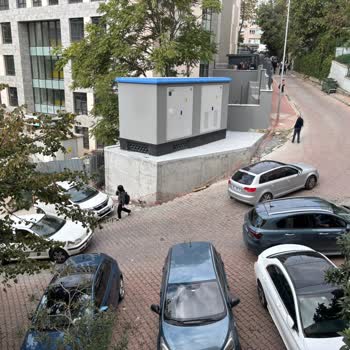 Yanlış Konumlandırılan Trafo Çocukların Güvenliğini Tehlikeye Atıyor
