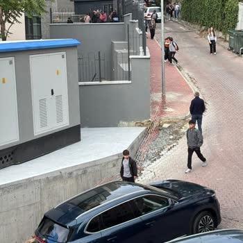 Yanlış Konumlandırılan Trafo Çocukların Güvenliğini Tehlikeye Atıyor