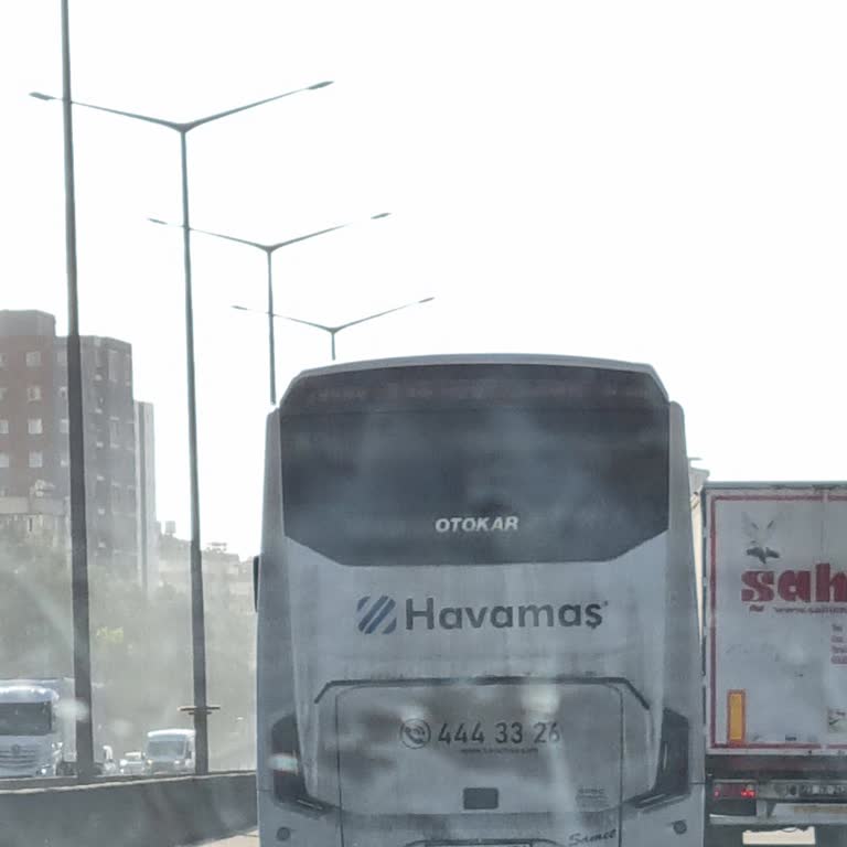 Adanada Makas Atan Sürücü Trafikte Büyük Tehlike Oluşturdu