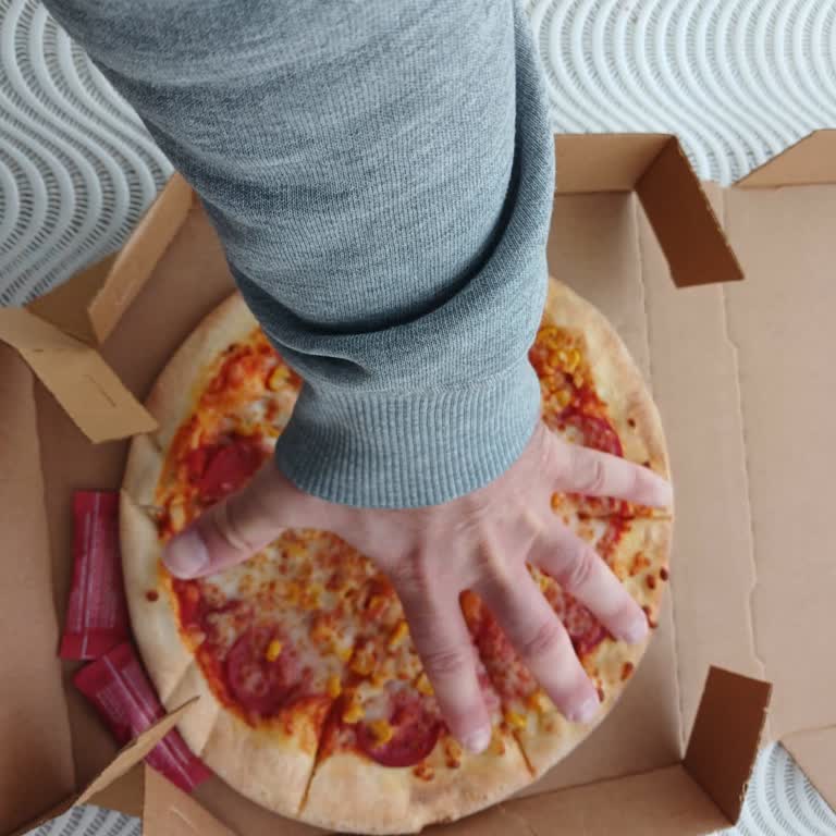 Domino's Pizza'da Fiyat Ve Ürün Kalitesi Arasındaki Dengesizlik Hayal Kırıklığı Yarattı