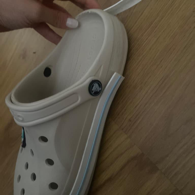Aldığım Crocs Bir Haftada Bozuldu, Firma Dönüş Yapmıyor