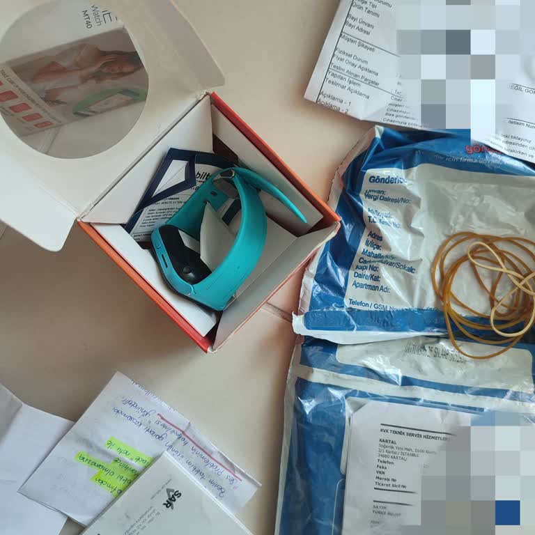 Garanti Süresi Bitmeden Gönderilen Saatte Ses Arızası Giderilmedi, Sadece Ekran Kırığına Ücret Talep Edildi