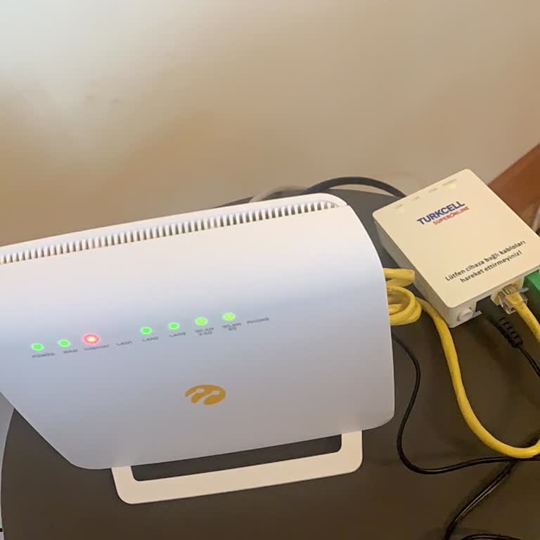 Superonline Aboneliğimde İlk 48 Saatte Büyük Hayal Kırıklığı: İnternet Yok, Çözüm Yok