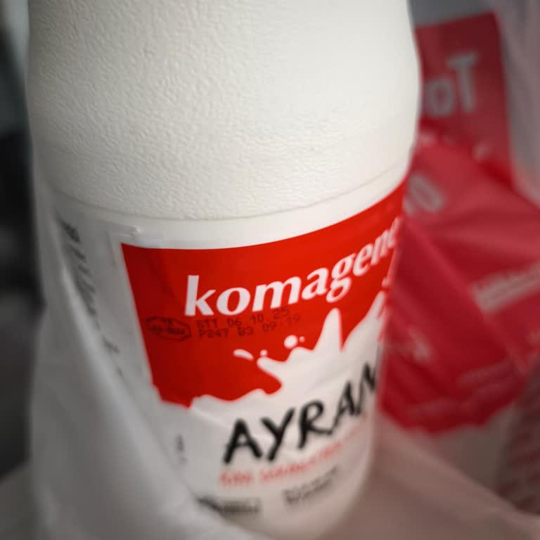 Yanlış Ürün Gönderimi Ve Son Kullanma Tarihi Geçmiş Ayran Teslimatı