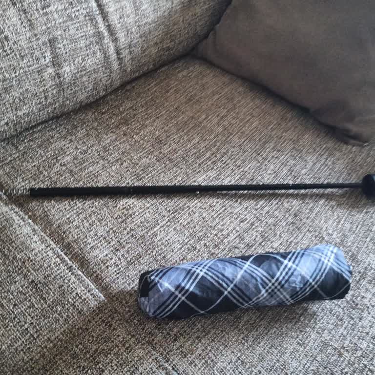 Watsons'tan Aldığım Şemsiye İlk Kullanımda Bozuldu, Müşteri Hizmeti Çözüm Sunmuyor