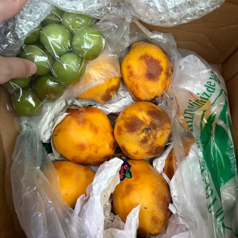 Sebze Meyve Dünyası Paketteki Ürünler Çürük Ve Bozuk Çıktı