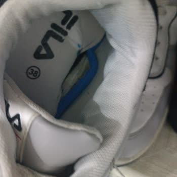 İki Haftada Çatlayan Ayakkabı İçin Değişim Talebi