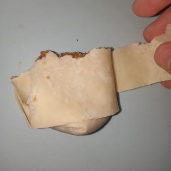 Aldığım Çiğ Köfte Ve Lavaşın Taze Olmaması Nedeniyle Yaşadığım Memnuniyetsizlik