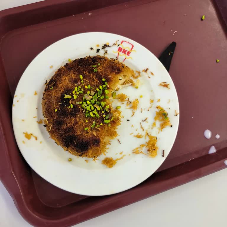 Bayat Ve Yanmış Künefe Hayal Kırıklığı