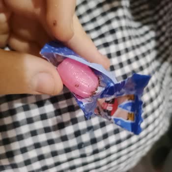 Aldığım Sürpriz Paketten Ölü Karınca Çıkması Nedeniyle Hijyen Sorunu