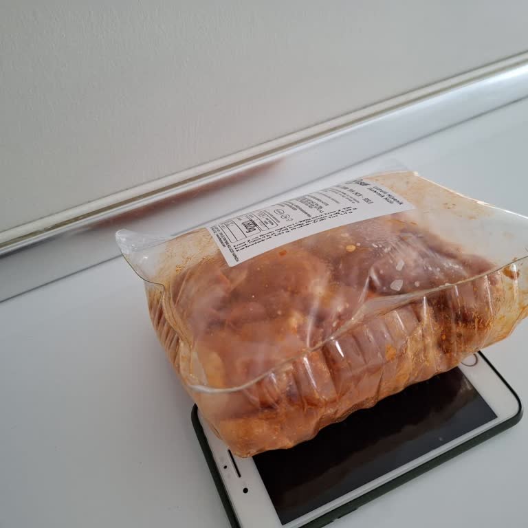 Bozuk Tavuk Ürünü Sonrası İlgisiz Müşteri Hizmetleri Ve Mağaza