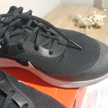 FLO'dan Alınan Nike Ayakkabıda Erken Yırtılma Ve Garanti Sorunu