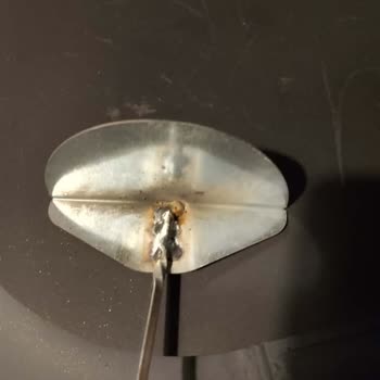 Eşref Şekerli Pelet Sobası Boyası Dökülüyor, Teknik Servis Desteği Sağlanmıyor