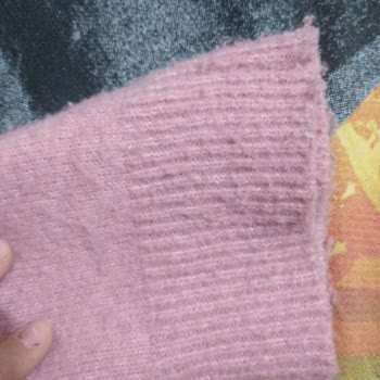 Bershka'dan Aldığım Hırka İki Gün İçinde Deforme Oldu, Müşteri Hizmetlerine Ulaşamıyorum