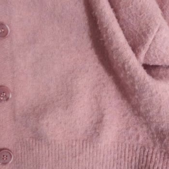 Bershka'dan Aldığım Hırka İki Gün İçinde Deforme Oldu, Müşteri Hizmetlerine Ulaşamıyorum