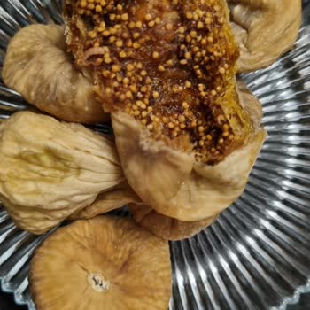 Aldığım Kuru İncirden Kurt Çıktı Hızlı Çözüm Bekliyorum