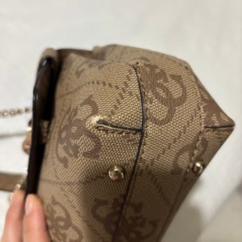 Kısa Sürede Deforme Olan Guess Çanta İçin Çözüm Sunulmadı