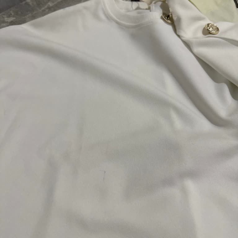 Koton Kullanılmış Ve Çizikli T-shirt Gönderildi, Mağduriyetimin Giderilmesini İstiyorum