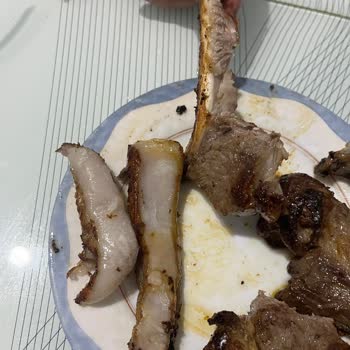 Köfteci Yusuf Kuzu Pirzola Siparişimde Yağ Oranı Çok Yüksekti Et Kısmı Azdı