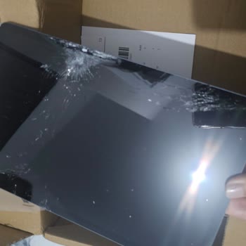 Kırık Gelen Tablet İçin Haftalardır Çözüm Sunulmuyor